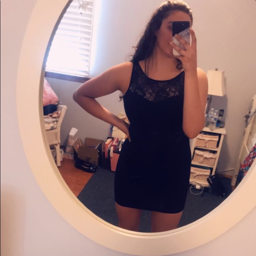 Forever 21 black lace dress